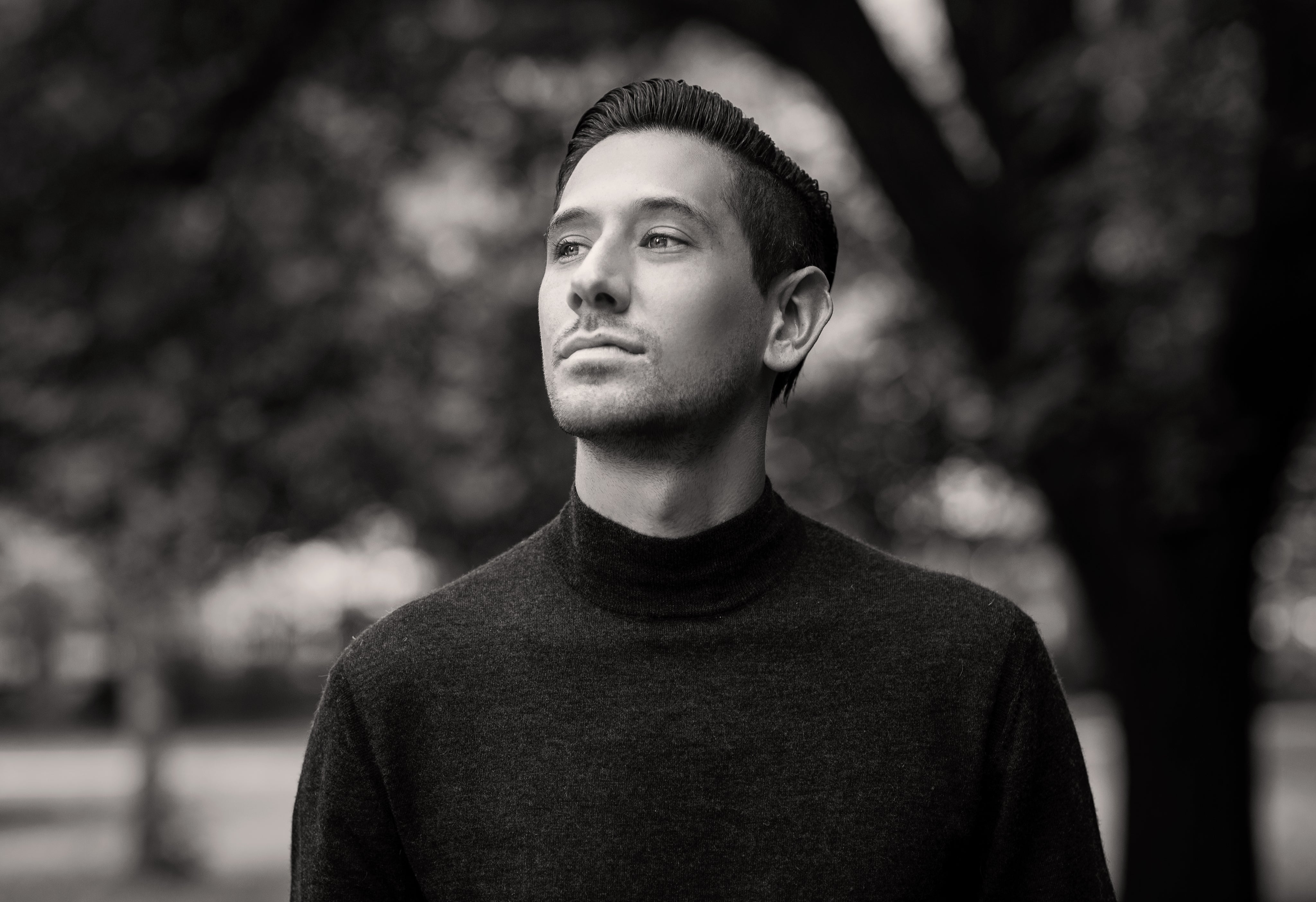 <em>Andres Q</em>